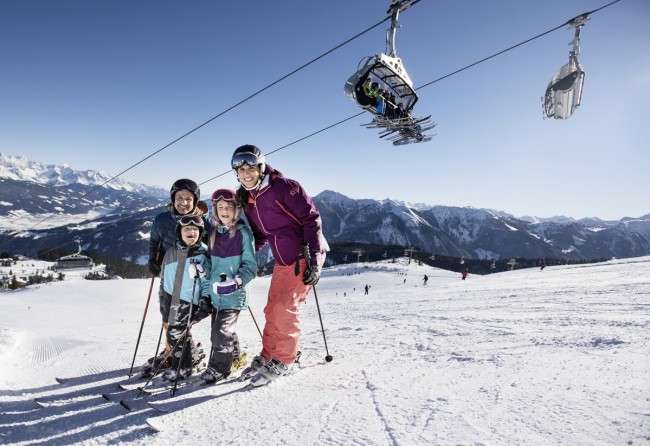 Skiurlaub mit der Familie © Flachau Tourismus