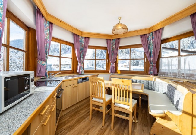 Wohnküche mit Essecke